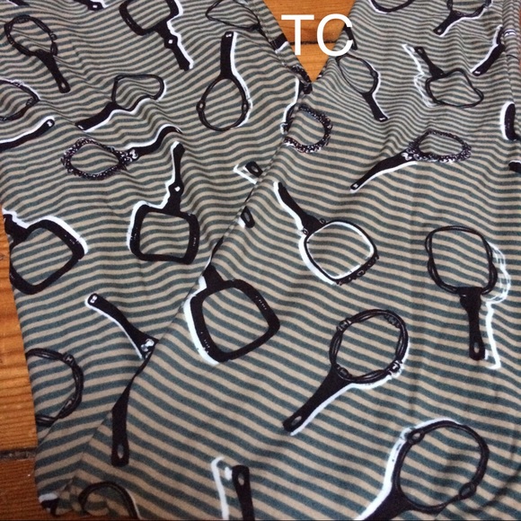 LuLaRoe Pants - Lularoe TC 🦄 hand mirrors 🔥 leggings!